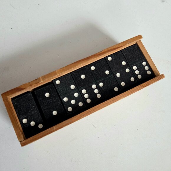 Vintage wooden Dominoes board game in original wooden box. Made in East Germany. - Picture 7 of 9